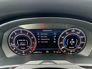 Volkswagen Arteon Volkswagen Arteon 1.5 TSI DSG7 Business R Pano / Keyless / Virtual - afbeelding nr 26