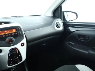 Citroën C1 Citroen C1 1.0 VTi Feel AIRCO | Bluetooth | 72PK - afbeelding nr 10