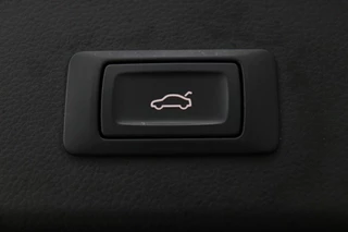Audi A6 Audi A6 3.0 TDI S Line | Stoelverwarming | Head-Up | Leder/Alcantara | Camera | Standkachel | Luchtvering | Navigatie | Full LED | Trekhaak | Climate control | Cruise control | Bluetooth - afbeelding nr 12