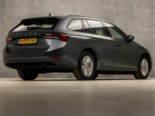 Škoda Octavia Automaat (APPLE CARPLAY, GROOT NAVI, VIRTUAL COCKIT, CAMERA, STOELVERWARMING, SPORTSTOELEN, LED KOPLAMPEN, CRUISE, PARKEERSENSOREN, NIEUWE APK, NIEUWSTAAT) - afbeelding nr 5