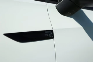 Volkswagen Golf Volkswagen Golf 8 1.5 eTSI / 3x R-Line / DSG / DAB / CarPlay / Navi / 150pk / LED / 18