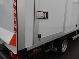 Iveco Daily Iveco Daily 40C18 3.0 180pk Automaat Bakwagen Laadklep 440x211x235 Airco Cruise control LED Navi Camera - afbeelding nr 8