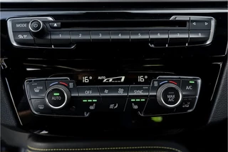BMW X2 BMW X2 sDrive20i M-Sport High Ex Shadow Navi Trekhaak 19