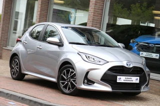 Toyota Yaris 1.5 Hybrid Dynamic Team Navi Carplay ACC Camera