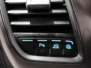 Ford Transit Custom Ford Transit Custom 300 2.0 TDCI L2H1 Trend Automaat Airco Navi Bluetooth 3-Zits Camera Trekhaak Camera - afbeelding nr 26