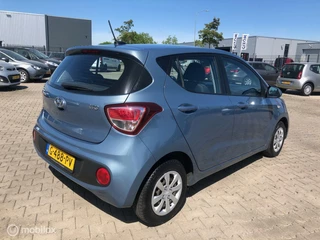 Hyundai i10 Hyundai i10 1.0i i-Premium 5.Drs Airco Ecc Navi Cruise Contr - afbeelding nr 4