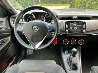 Alfa Romeo Giulietta Alfa Romeo Giulietta 1.4 T Distinctive Lusso Uconnect/PDC - afbeelding nr 11