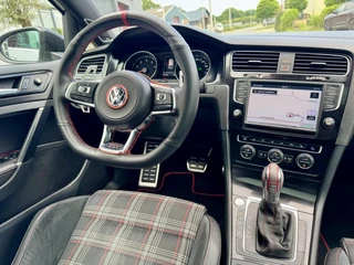 Volkswagen Golf Volkswagen Golf 2.0 TSI GTI Performance Aut. (Pano/ACC/ECC) - afbeelding nr 5