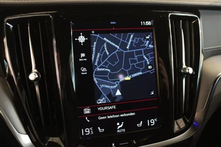 Volvo V60 Volvo V60 2.0 T6 Recharge AWD R-Design HEICO | PANO | B&W - afbeelding nr 50