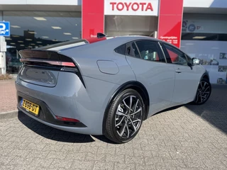 Toyota Prius Toyota Prius 2.0 Plug-in Executive | NL Auto | Pano | verwarmd stuurwiel | Di - afbeelding nr 3