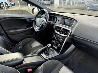 Volvo V40 Volvo V40 2.0 T4 R-Design | Park Assist | Stoelverwarming | Trekhaak | 6-Speed - afbeelding nr 19