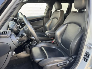 MINI Cooper Mini Mini 1.5 Cooper Chili John Cooper Works Package Cruise Control Climate control Elektrisch panorama dak Harman Kardon - afbeelding nr 3