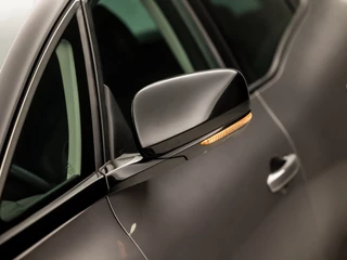 Renault Scénic Renault Scénic 1.2 TCe Sport Collection (APPLE CARPLAY, GROOT NAVI, LEDER, CAMERA, TREKHAAK, SPORTSTOELEN, GETINT GLAS, KEYLESS, PARKEERSENSOREN, NIEUWE APK, NIEUWSTAAT) - afbeelding nr 33