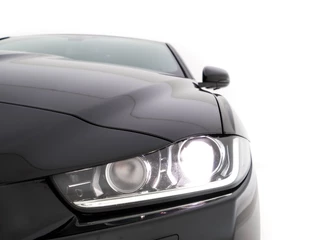 Jaguar XE Jaguar XE 2.0 D R-Sport-Pack Aut. *LEATHER-MICROFIBRE | BI-XENON | NAVI-FULLMAP | MERIDIAN-SOUND | HEATED-SPORTSEATS | CAMERA | ECC | KEYLESS | PDC | SHIFT-PADDLES | LANE-ASSIST | CRUISE | 17''ALU* - afbeelding nr 28