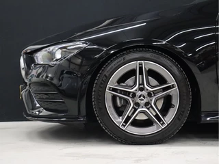 Mercedes-Benz CLA [APPLE CARPLAY, CAMERA, CRUISE CONTROL,STOELVERWARMING, SFEERVERLICHTING, PDC 360, LED LAMPEN PEFORMANCE, HALF LEDER, FLIPPERS, NAVIGATIE, NIEUWSTAAT] - afbeelding nr 28