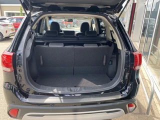 Mitsubishi Outlander Mitsubishi Outlander 2.0 2WD Limited | 7 ZITS | Trekhaak - afbeelding nr 14