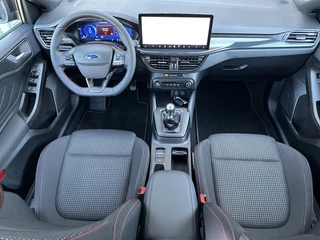 Ford Focus Ford Focus Wagon 1.0 EBH ST Line X TREKHAAK! DRIVERPACK! WINTERPACK! - afbeelding nr 24