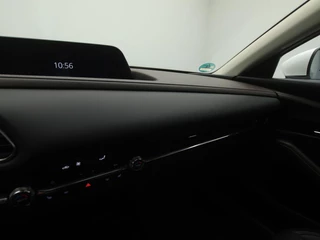 Mazda CX-30 Mazda CX-30 2.0 e-SkyActiv-X Luxury automaat met Sunroof : dealer onderhouden - afbeelding nr 32