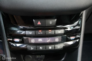 Peugeot 208 Peugeot 208 1.2 VTi Allure/Navi/Pdc/All season/ - afbeelding nr 24