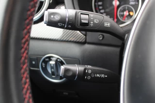 Mercedes-Benz B-Klasse Mercedes-Benz B-Klasse 180 Business Solution AMG Upgrade Edition / Camera / Navigatie / 18'' / Stoelverwarming / Cruise Control - afbeelding nr 26