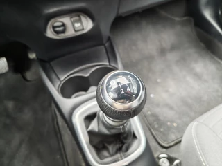 Toyota Yaris Toyota Yaris 1.5 VVT-i Active | Navi | Cruise Control | Achteruitrijcamera - afbeelding nr 23