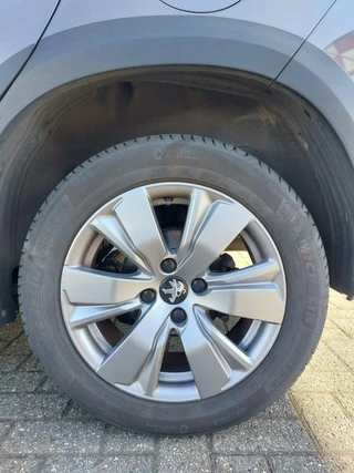 Peugeot 2008 Peugeot 2008 1.2 PureTech Blue Lease Executive - afbeelding nr 24
