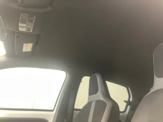 Volkswagen up! Volkswagen UP! High Up! 75PK !!| Black pakket | Climate control | Cruise control | Parkpilot| 17