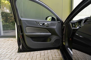 Volvo S60 Volvo S60 2.0 Recharge T6 AWD Heico Ultimate Dark 21'' ACC - afbeelding nr 19