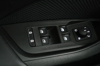 Škoda Octavia Skoda Octavia 1.0 e-TSI Business Edition Plus |  Stoelverwarming | Trekhaak | Camera | Adaptive cruise | Memory | Carplay | Side Assist | Full LED | Keyless | Park Assist | Navigatie - afbeelding nr 30