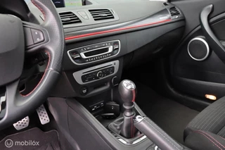 Renault Mégane Renault Megane Coupé 2.0 Turbo Renault Sport 275 pk / Uniek - afbeelding nr 17