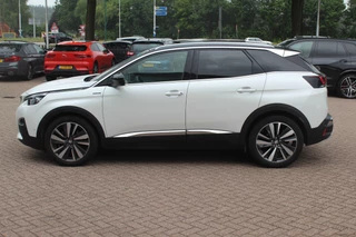 Peugeot 3008 Peugeot 3008 1.6 PureTech GT Line / Panoramdak / Camera / Navigatie / 19'' / Keyless / Half leder / Focal Audio / Dodehoek / Cruise Control - afbeelding nr 7