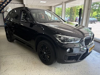 BMW X1 BMW X1 18I HIGH EXEC. / Climatronic / Cruise / Afn.Trekh. / Navi / Camera - afbeelding nr 3