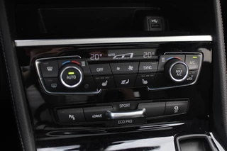 BMW 2 Serie BMW 2 Serie Active Tourer 225xe iPerformance High Exe. / Panoramadak / Camera / Head-up / Leder / Keyless / Navigatie / DAB / Stuurverwarming / Cruise Control - afbeelding nr 27