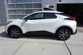 Toyota C-HR |Navi|Carplay|Stoel en stuurverwarming|Camera|PDC V+A|Elektrische a.klep| - afbeelding nr 3