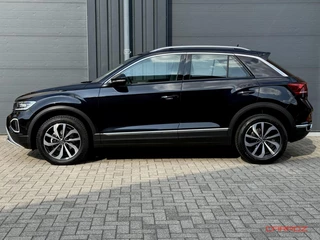 Volkswagen T-Roc Volkswagen T-Roc 1.5 TSI Style Camera ACC Trekh. CarPlay IQ Navi - afbeelding nr 2