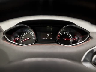 Peugeot 308 Peugeot 308 1.2 PureTech GT-line Automaat (NAVIGATIE, CAMERA, KEYLESS, MASSAGE, STOELVERWARMING, CAMERA, SPORTSTOELEN, LEDER/ALCANTARA, GETINT GLAS, NIEUWE APK, NIEUWSTAAT) - afbeelding nr 22