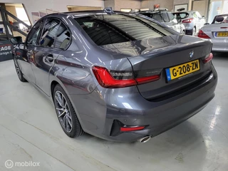 BMW 3 Serie BMW 3-serie 320i Executive Edition Aut./Digitaal dash/Nap! - afbeelding nr 10