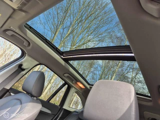 BMW X1 BMW X1 xDrive25e High Executive|Pano|Leder - afbeelding nr 31