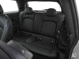MINI Electric (INCL-BTW) Aut. *PANO | FULL-LEATHER | HEAD-UP | FULL-LED | HARMAN/KARDON-SOUND | KEYLESS | CAMERA | SPORT-SEATS | NAVI-FULLMAP | HEATED-SEATS | AMBIENT-LIGHT | DAB | DIGI-COCKPIT | 17