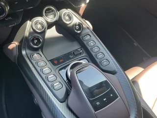 Aston Martin V8 Vantage Aston Martin V8 Vantage Roadster 4.0 360° Leer Sportzetels 21 Inch Xenon-Grey 10.487KM! - afbeelding nr 6