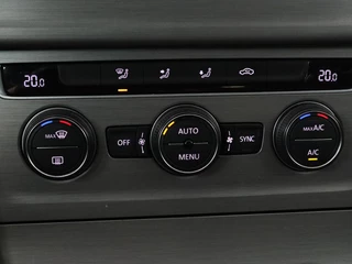 Volkswagen Golf Volkswagen Golf 1.0 TSI Busness Edition Connected | Camera |  Trekhaak | Sportstoelen | Navigatie | Climate control | Cruise control - afbeelding nr 24