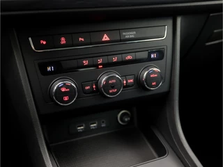 SEAT Ateca (APPLE CARPLAY, GROOT NAVI, CAMERA, CLIMATE, DAB+, SPORTSTOELEN, LED KOPLAMPEN, GETINT GLAS, NIEUWE APK, NIEUWSTAAT) - afbeelding nr 9