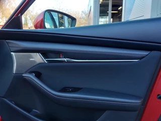 Mazda 3 2.0 e-SkyActiv-X M Hybrid 180pk Comfort | BOSE Sound | Navi | Apple Carplay+Android Auto | Clima | Adap. Cruise | Head-Up | Keyless Entry | Pdc V+A+Camera | Stuur+Stoelverwarming | 18''lm - afbeelding nr 36