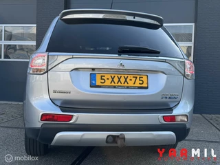 Mitsubishi Outlander Mitsubishi Outlander 2.0 PHEV Executive Edition NAP DEALER ONDERHOUDEN ZEER NETTE WAGEN - afbeelding nr 11
