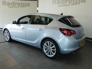 Opel Astra Opel Astra 1.4 Turbo Sport + - afbeelding nr 3