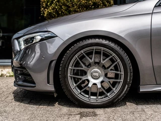 Mercedes-Benz A-Klasse Mercedes A-klasse A250 Premium AMG|PANO|BURMESTER|SFEERVERL. - afbeelding nr 35