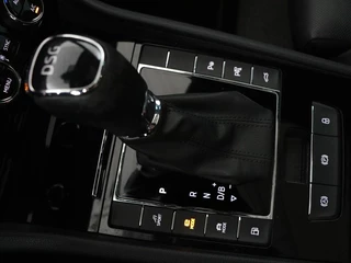 Škoda Superb Skoda Superb 1.4 TSI iV Laurin & Klement | Panoramadak |  Stoelventilatie | Leder | 360 camera | Trekhaak | Massage | Adaptive cruise | Canton Sound | Virtual Cockpit | Carplay | 19'' lichtmetalen velgen | PHEV - afbeelding nr 29