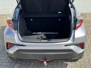 Toyota C-HR Toyota C-HR 1.8 Hybrid Dynamic Adaptive Cruise control Climate control Achteruitrijcamera Parkeersensoren Navigatie - afbeelding nr 41