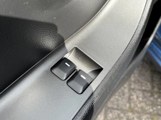 Kia Picanto Kia Picanto 1.2 CVVT DynamicLine Automaat Navi Airco Camera - afbeelding nr 18