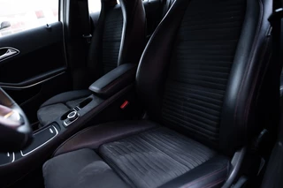 Mercedes-Benz A-Klasse Mercedes-Benz A-Klasse 180 AMG Edition Plus | Stoelverwarming | Navi | - afbeelding nr 4